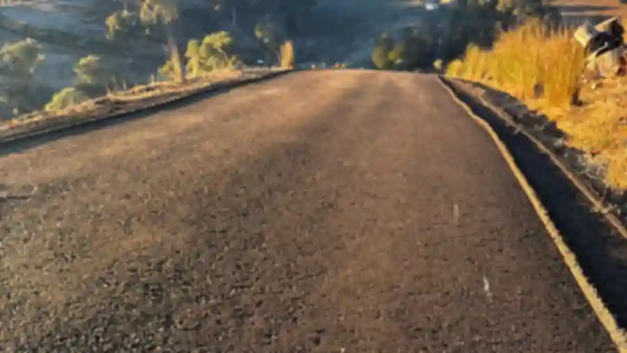 Sealed rural access road surfaced by Strata Surfacing in Western Australia